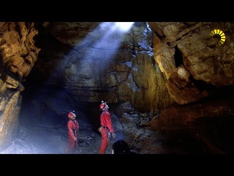 Speleo Klettern in der Grotte Baredine