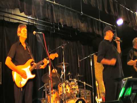 Les Serpents Noirs "75"   - Mon seul amour et  Elle a tout juste 17 ans (2009)