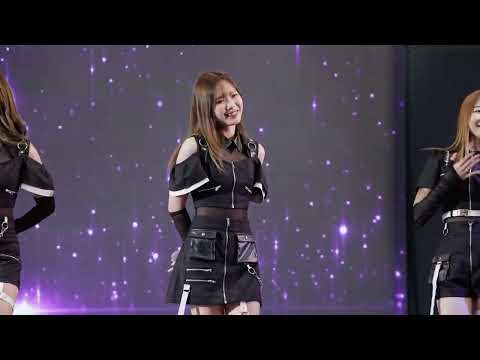 221106 PUPE BNK48 - Believers @The Promenade