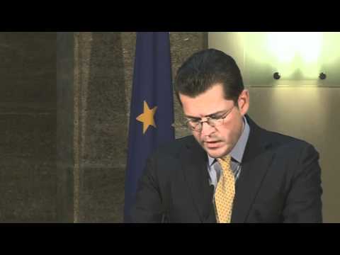 Guttenbergs Rücktritt: komplett im Video | DER SPIEGEL