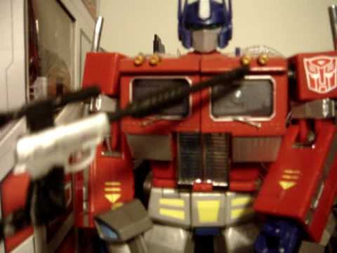 20th Anniversary DVD Optimus Prime vs. Takara Masterpiece