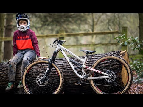 Crazy Kids Extreme: mountain trails and mountain biking for kids! ⚡️🏞️