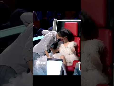 Doamne cum se uita la el 😩💔 #irinarimes #tudorchirila #vocearomaniei #shortsviral #shortfeed #viral