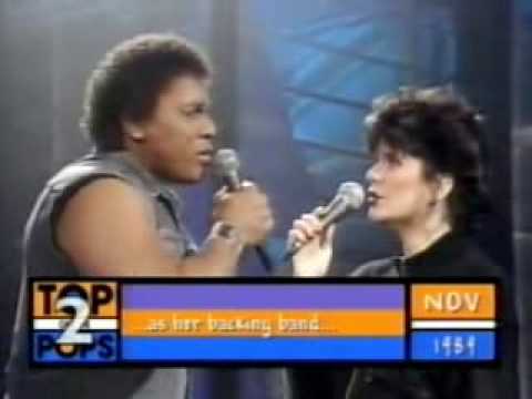 Don't know much (  with lyrics ) - Linda Ronstadt  and Aaron Neville.