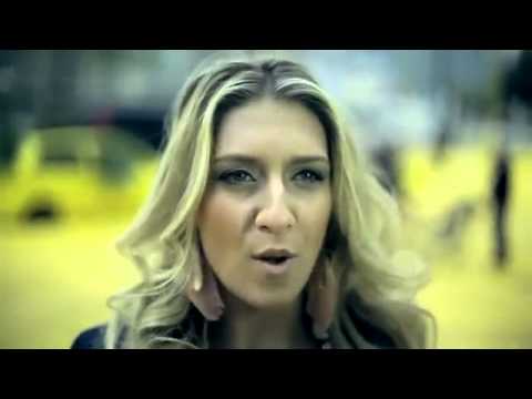 "Axeela" & Stéphanie Onclin - 'Voulez Vous Coucher Avec Moi'