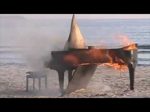 Claro Intelecto - Still Here