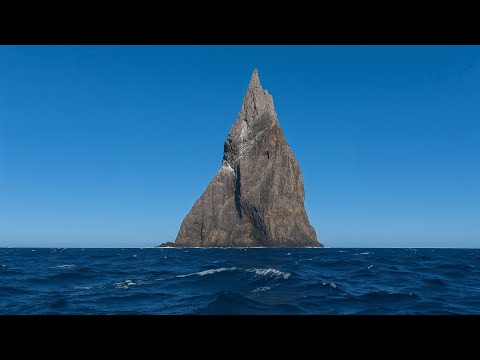 Why Ball's Pyramid is The SCARIEST Climb In The Pacific Ocean