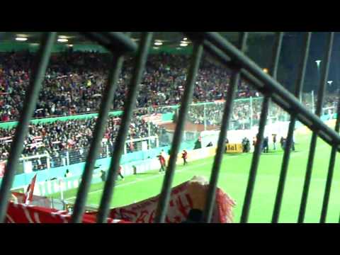 OFC-Hymne im Pokal gegen Dortmund 2010