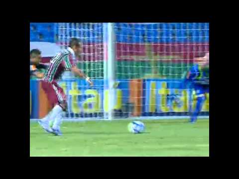 Rodriguinho, na saída de campo de Flamengo 3 x 3 Fluminense - 19/09/2010