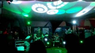 The Beautiful Girls Periscopes - Blackbird