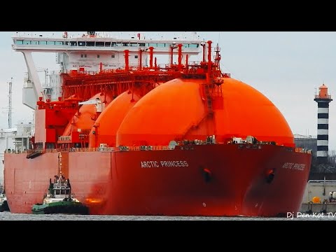 Arctic Princess (LNG Tanker) in Klaipeda Port