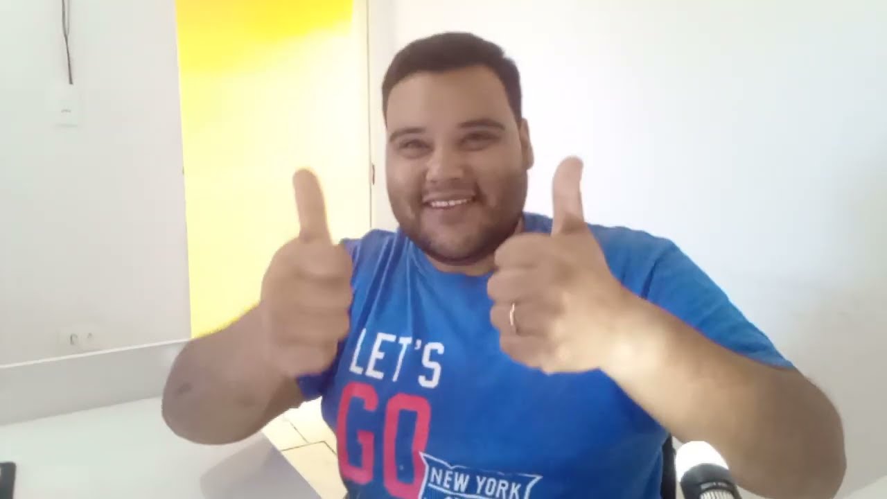 Contatos de Títulos esperando contratos finais e dinheiro p/ gastar, alguns se movendo privadamente.