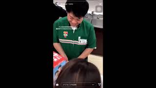 【完全にアウト】セブンの定員が700円クジの中身を全部見せて客に選ばせる
