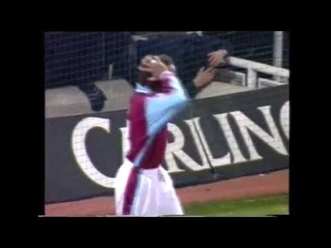 Samassi Abou vs Manchester United  11th March 1998