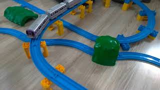 無題火車繞行