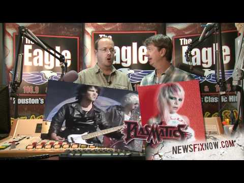 Tammy Wynette and Wendy O. Williams of Plasmatics