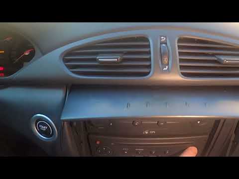 So ändern Sie die Radioquelle im Renault Laguna II (2001 – 2007) – Aktivieren Sie AUX oder Bluetooth
