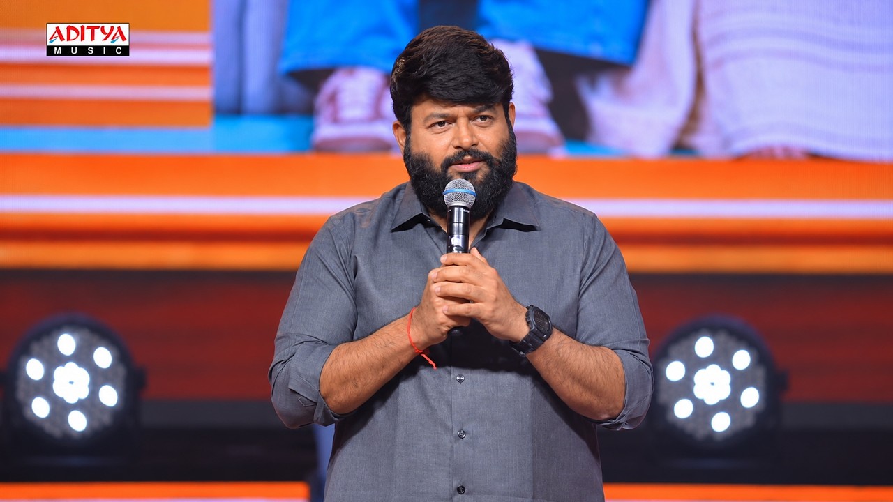 Music Director Thaman S Speech at Aadarsha Kutumbam Pre-Release Event | Venkatesh, Srinidhi Shetty