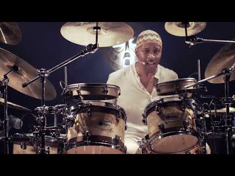 Hubert Colau plays Ponciana