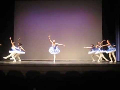 Ballet performance - Minuet in G
