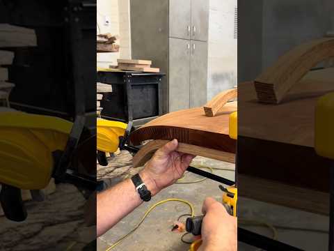 I made a kitchen table with curved corners #handyman #diy #craftsmanship #construction #doityourself