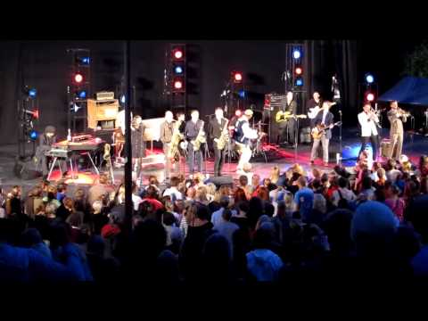 Parkteatern Club Killers 2011 Whales Ofili Yellow Moon