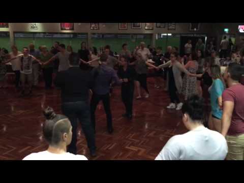 Senator band-Devojce Belo Crveno