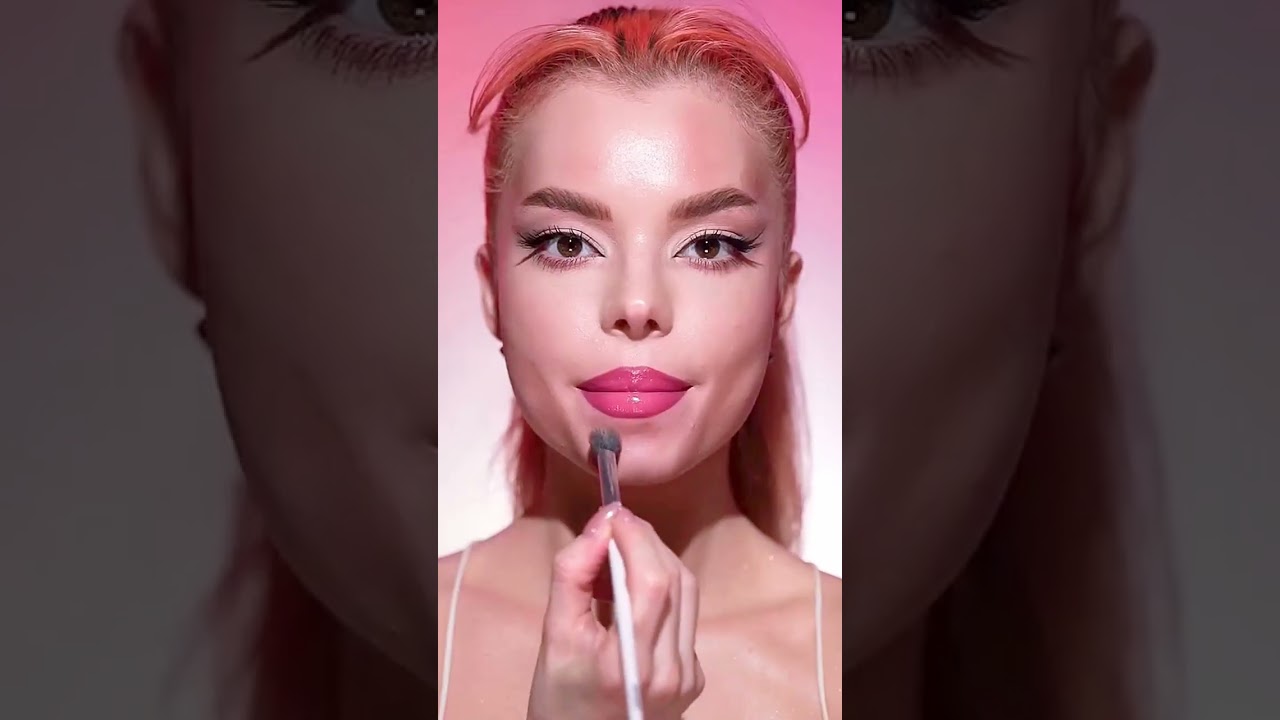 Supermodel Cheekbones Contour Tips??! #shorts #makeup #beauty