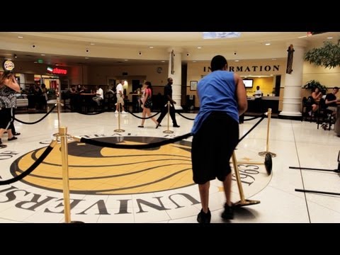 セントラルフロリダ大学 - 舞台裏 (University of Central Florida - Behind the Scenes)