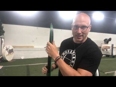 Coach Vlog #10 - Blind Bale For Barebow : Why, When, How to carry it over to the competition line.