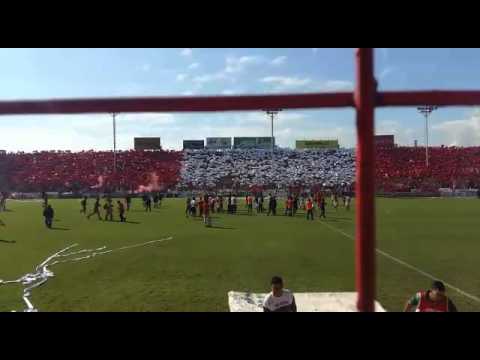 "San Martín de Tucumán, recibimiento" Barra: La Banda del Camion • Club: San Martín de Tucumán • País: Argentina