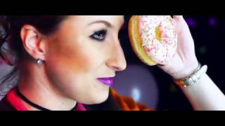 level 27 club press I donut care Sweet  Sticky party Johnny W Magda Fidecka
