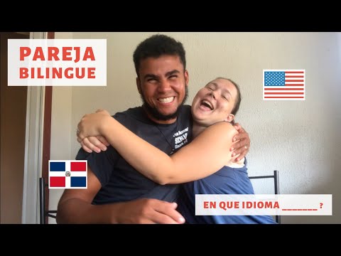 PAREJA BILINGÜE - En Qué Idioma _______?