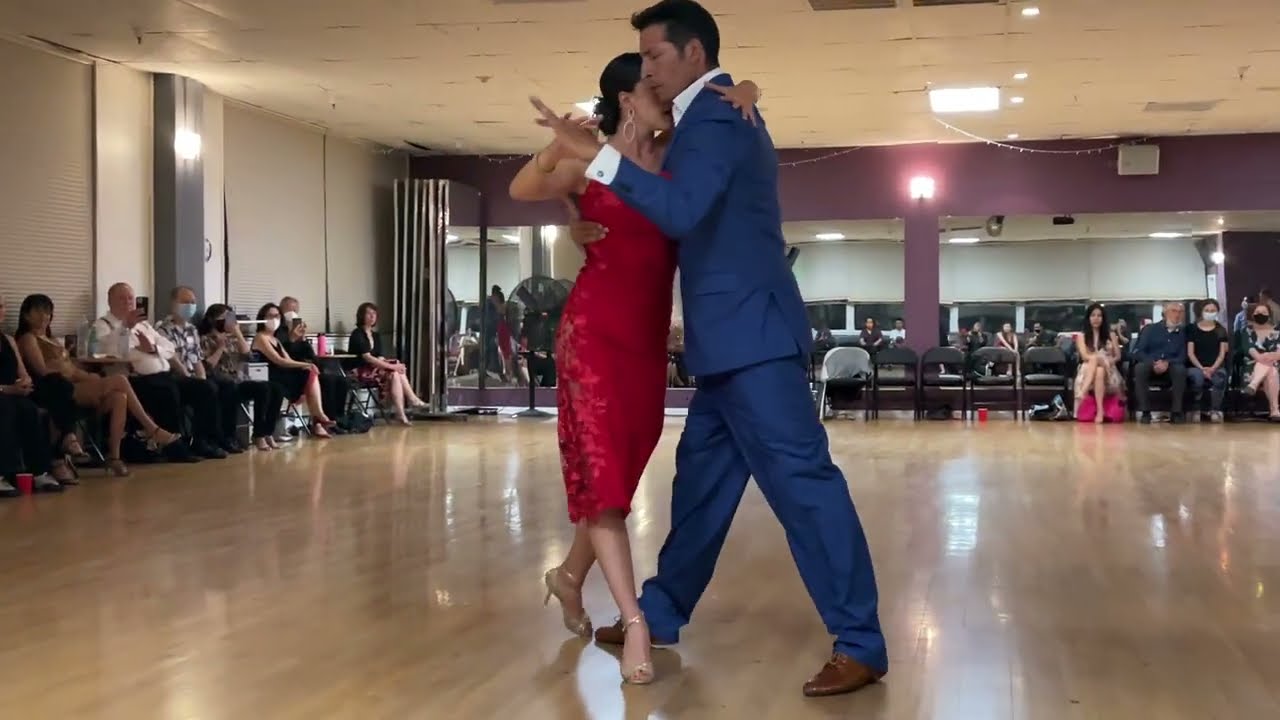 Argentine Tango. Maxi Copello and Raquel Makow (2)