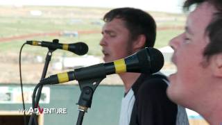 Broadway Calls - "Be All That You Can't Be" Live at Warped Tour 2009