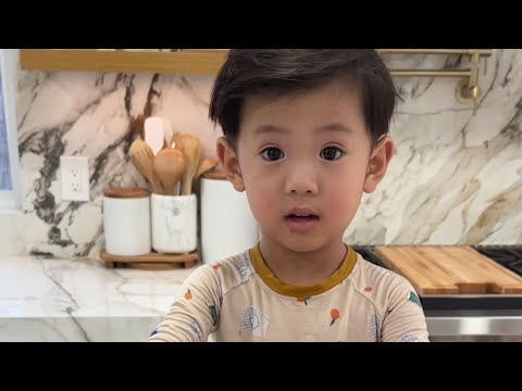 Let’s make the viral 3 ingredients cloud cookies, even a 3 year old can do it!