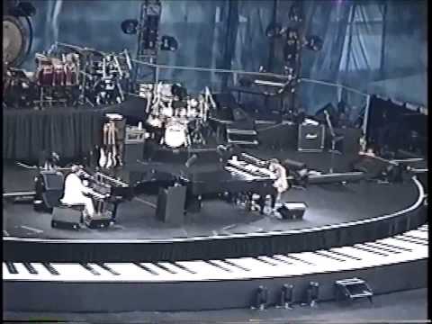 Billy Joel & Elton John   Your Song & Honesty, Veterans Stadium, Philly (soundboard)