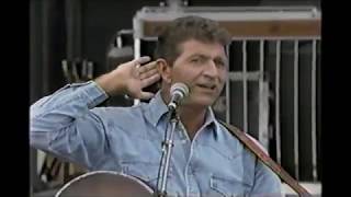 Mac Davis &quot;It&#39;s Hard to be Humble&quot; Live All-Star Country Fest 1996