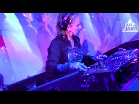 JUST JAM 156 X FREE ASSOCIATION - TANK GYAL