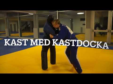 Kast med kastdocka