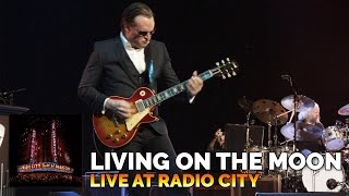 &quot;Living On The Moon&quot; - Joe Bonamassa - Live at Radio City Music Hall