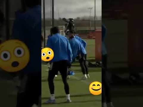 #Messi #Cristiano Ronaldo hashtag full angry mood extreme shorts.. 109