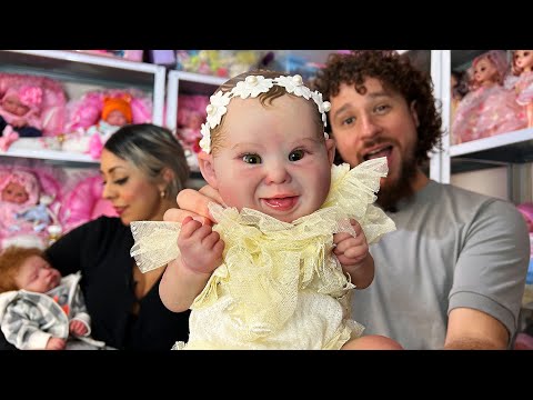 Babies that look real, but ARE NOT : Hyperrealistic Reborn Babies
