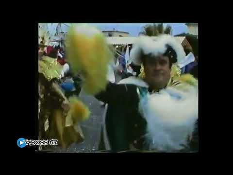 La Maschereide sfila ai corsi mascherati del Carnevale di Viareggio ediz.1993..