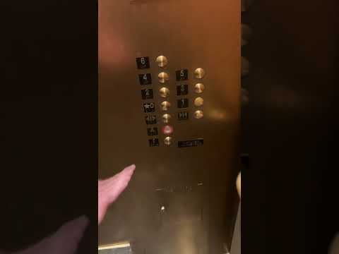 Fast Dover D1 elevators (Thyssenkrupp mods) at the Gaylord Opryland