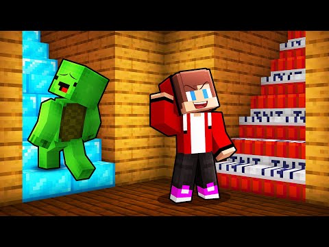 Mikey and JJ Choose the Right Stair in Minecraft (Maizen)