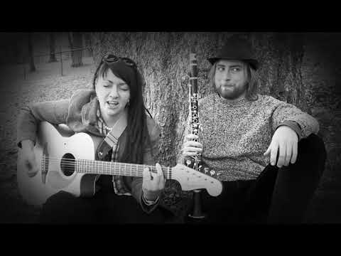 Pěnička - Pěnička - Život