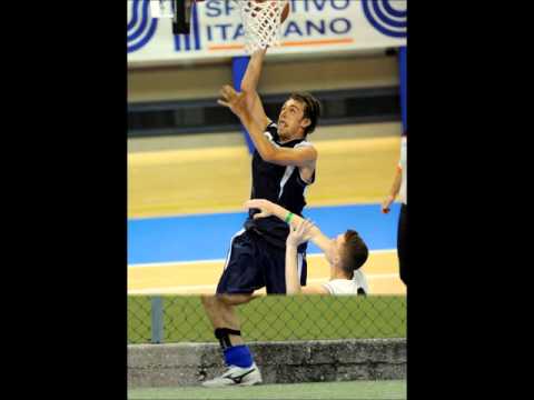 Allievi Juniores Calcio a 5 - Calcio a 7 - Pallacanestro e Calcio a 5 sport per tutti.wmv