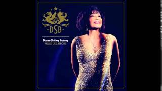 Shirley Bassey - Goldfinger (version 2014)