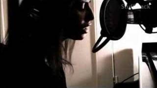 Yasmin Shah - Caught in the middle of Love